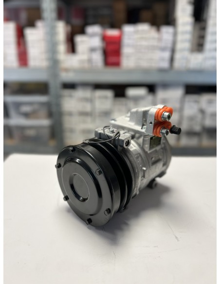Compressor, Air Conditioning John Deere AZ44541, SE501821