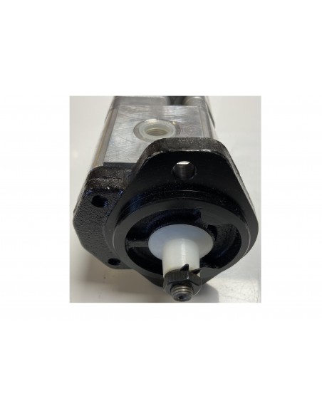 Hydraulic Pump 16+5.5 Cm³ John Deere AZ36555,  Bosch 0510665390